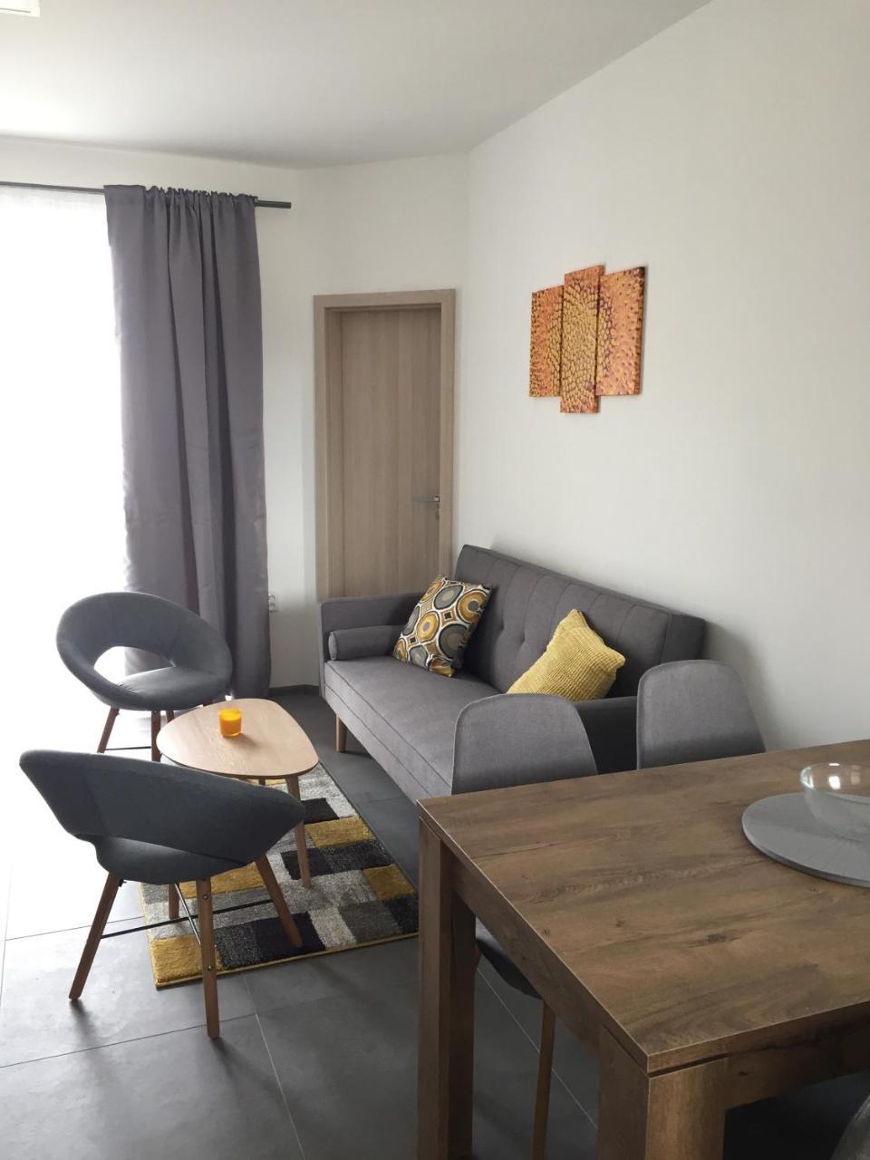 Apartmany Miromar Podivin Zewnętrze zdjęcie